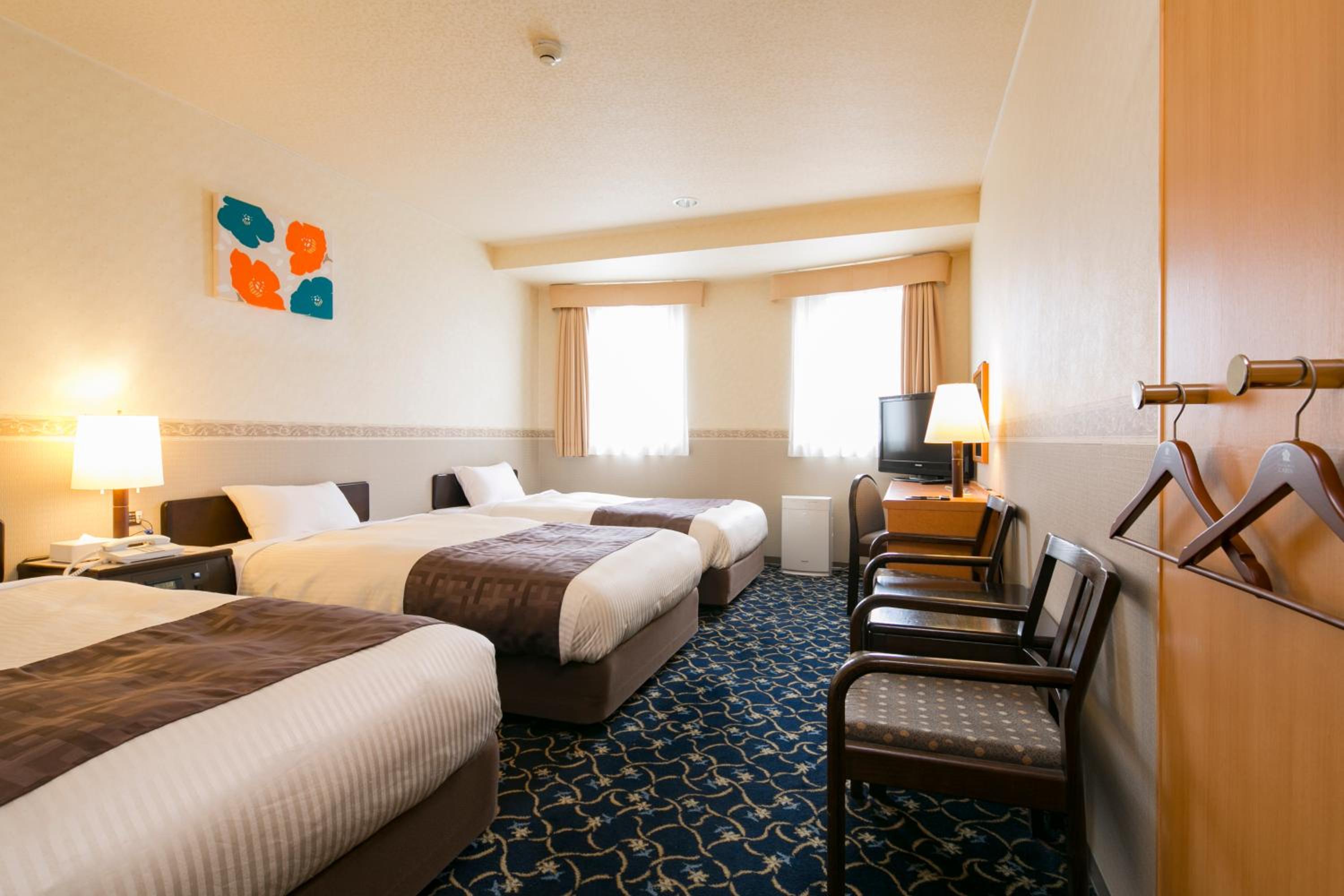 Semi Room, Triple, 3 Semi Double Beds, Smoking