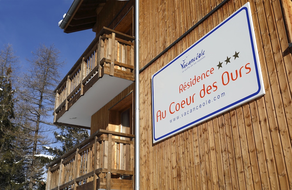 Residence Au coeur des ours - Vacanceole in LES DEUX ALPES