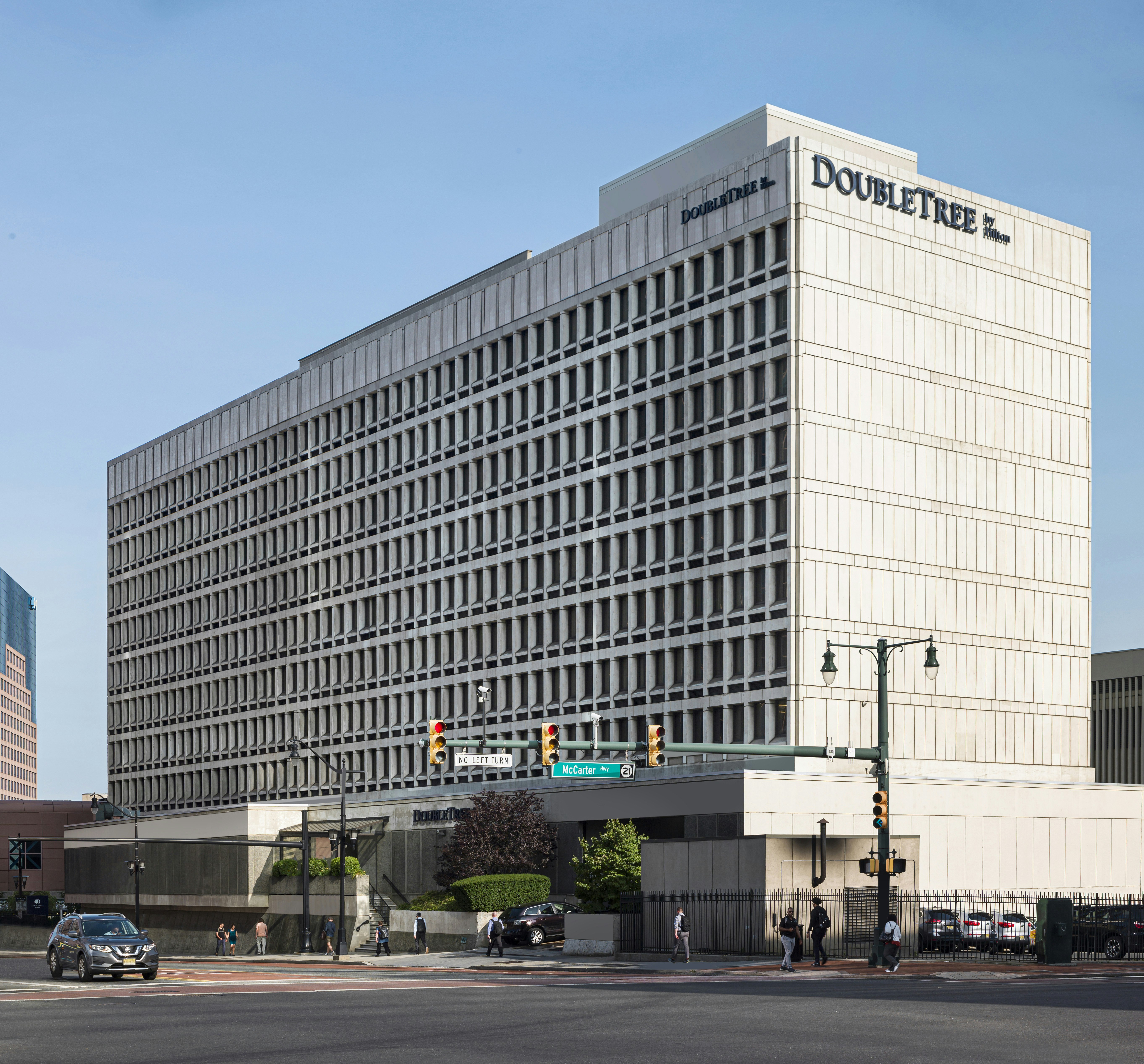 DoubleTree by Hilton Newark Penn Station 46/46