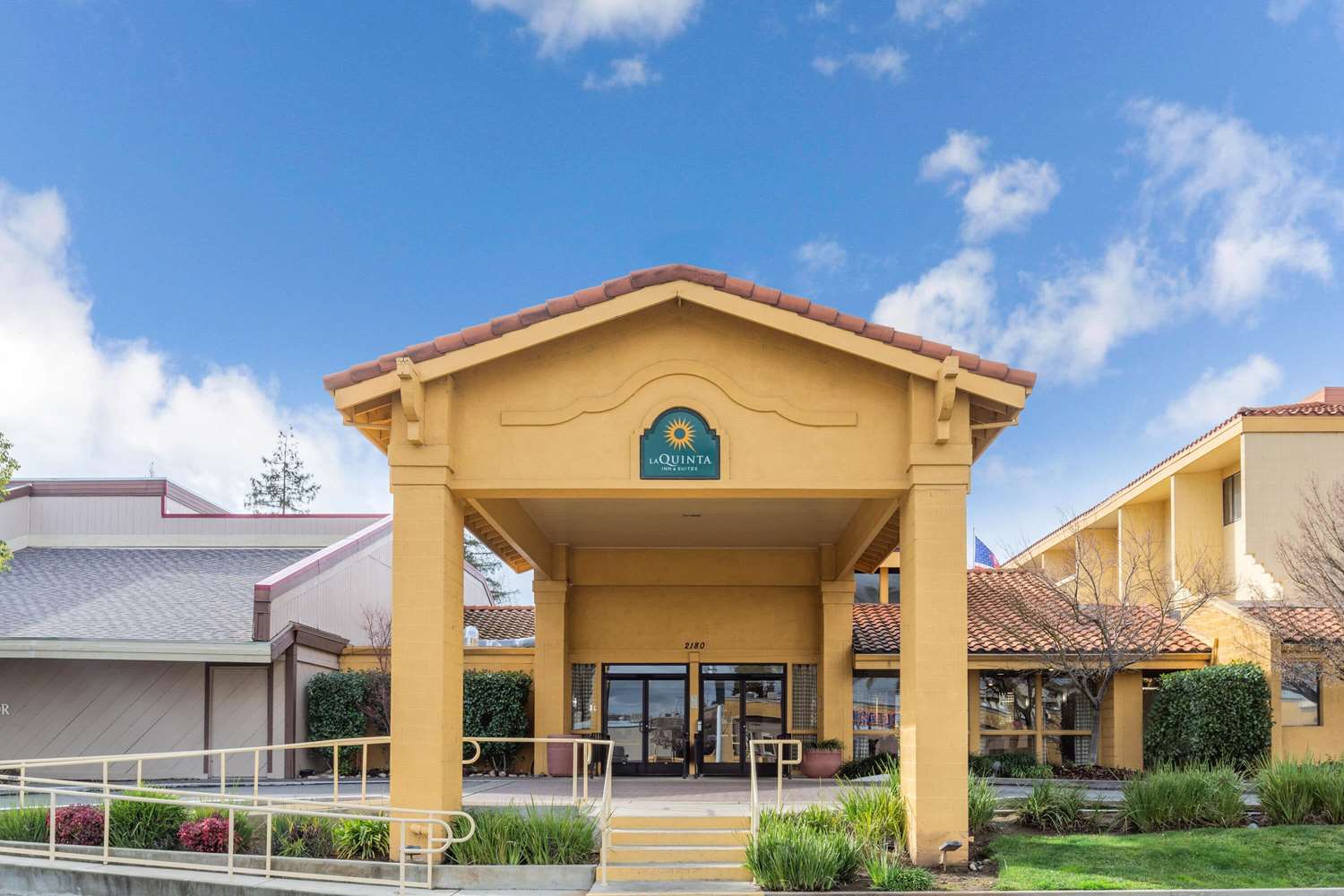 La Quinta Inn And Suites By Wyndham Redding 2/49