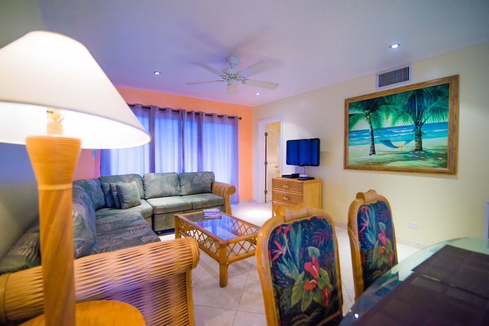 Seven Mile Beach Resort And Club 52/65