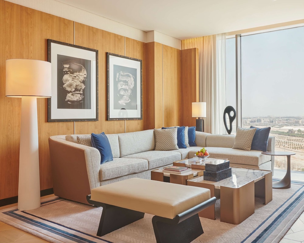 Grand Hyatt Kuwait 31/50