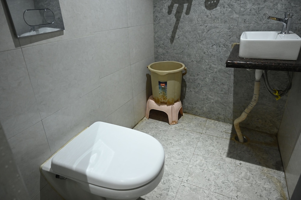 Oyo 3993 Hotel Churuwala Inn 43/54