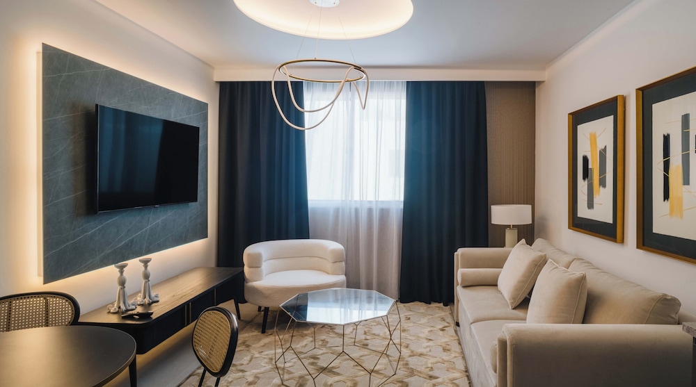 Blue Marina Suites 23/43