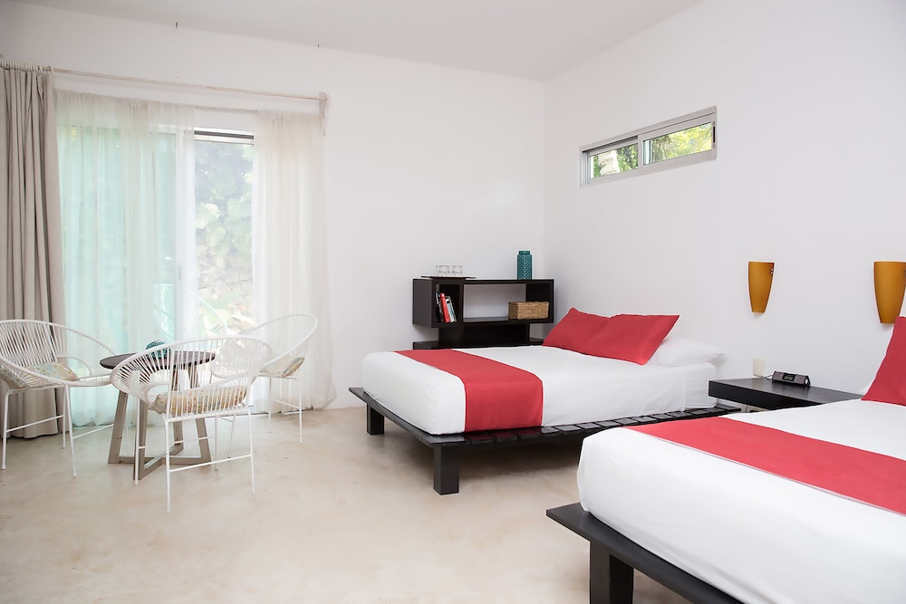 ROOM, TRIPLE, MULTIPLE BEDS, GROUND FLOOR