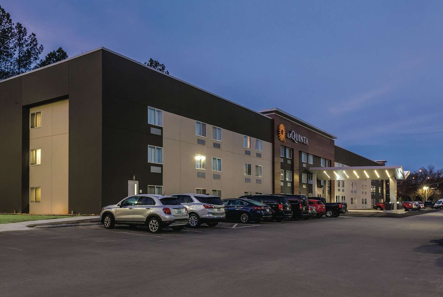 La Quinta Inn & Suites by Wyndham Atlanta Midtown - Buckhead 16/17