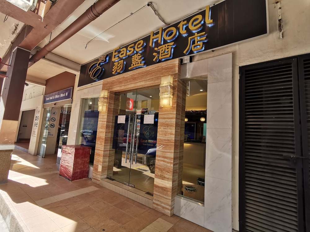 Ease Hotel 2/37