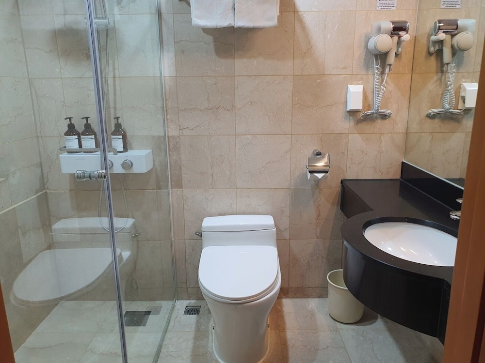 KARAK TOURIST HOTEL 36/50