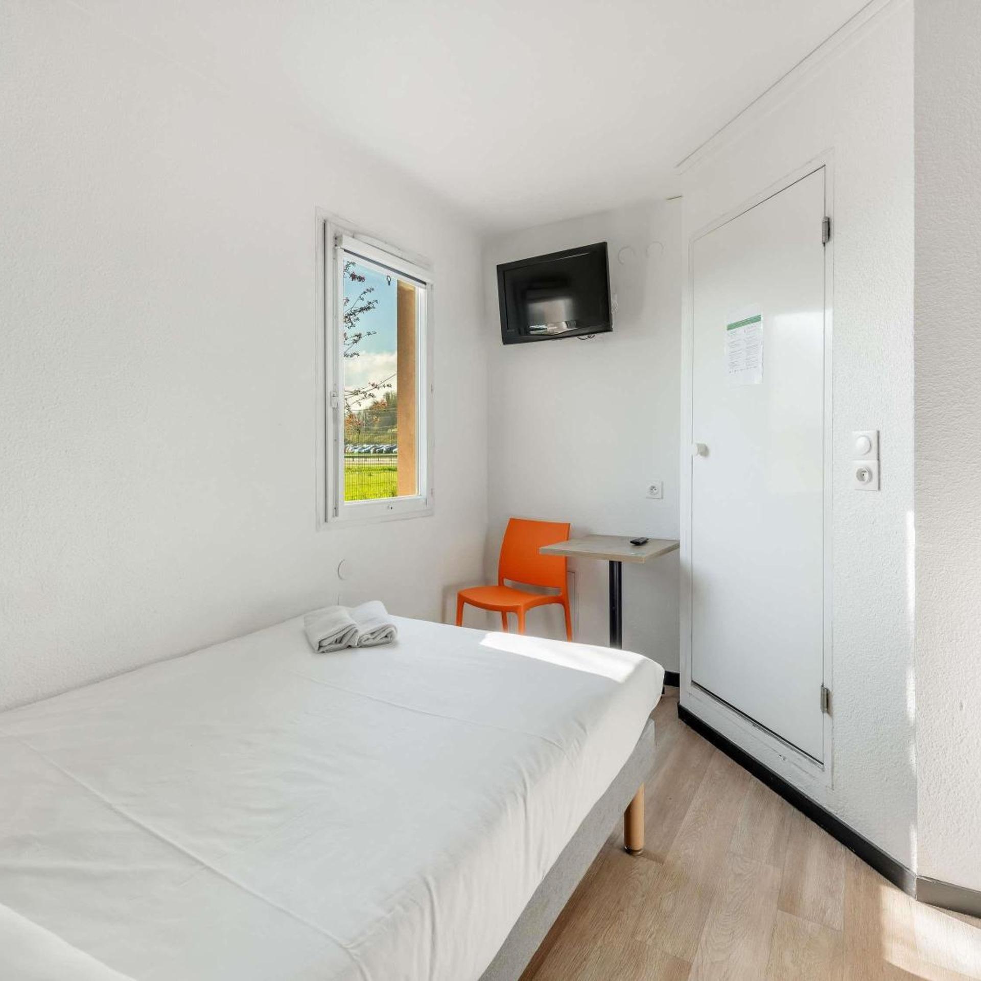 Double Bed