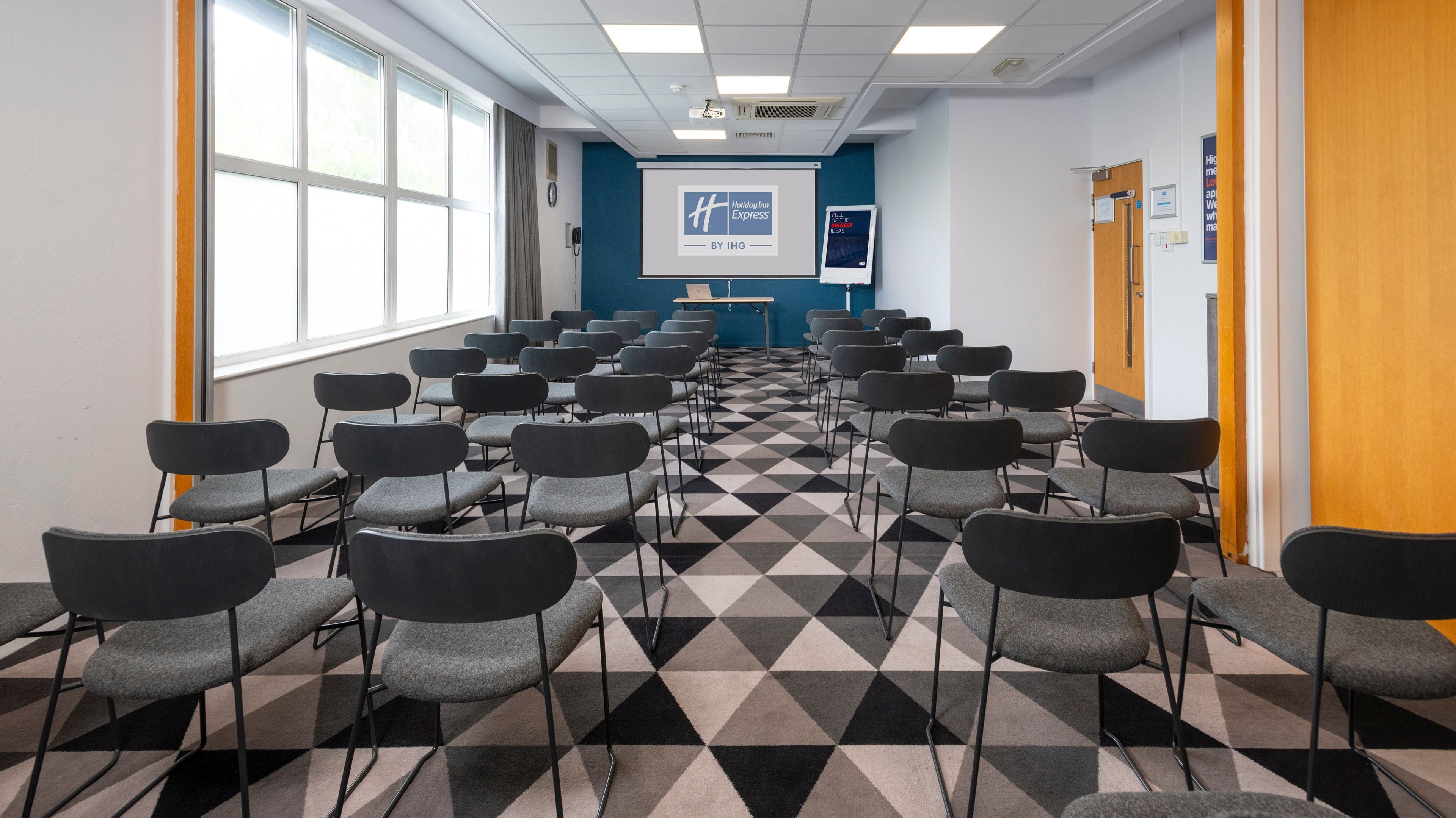 Holiday Inn Express Burton Upon Trent 22/32