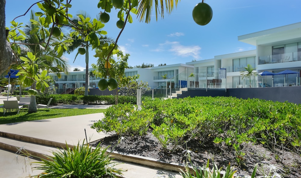 Pool Port Douglas 45/50