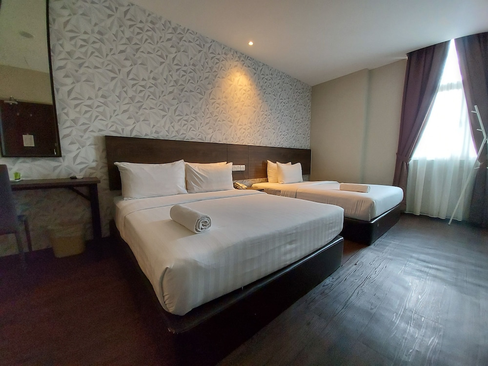 Miico Hotel Mount Austin 25/58