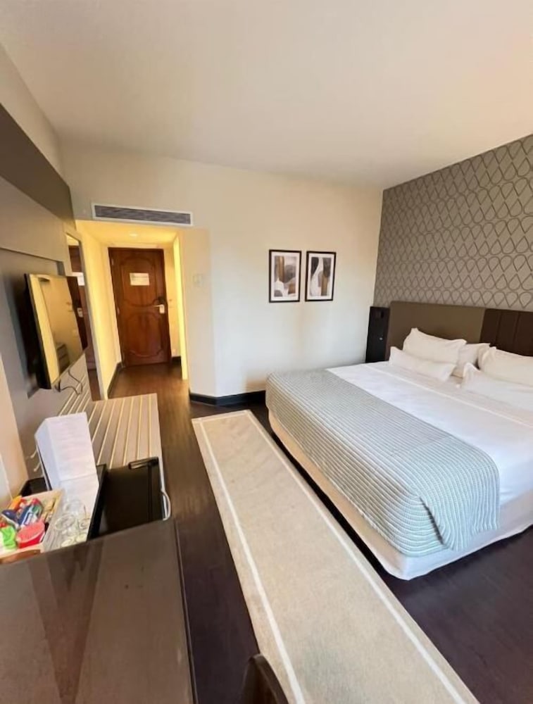 SELECT, DOUBLE BED