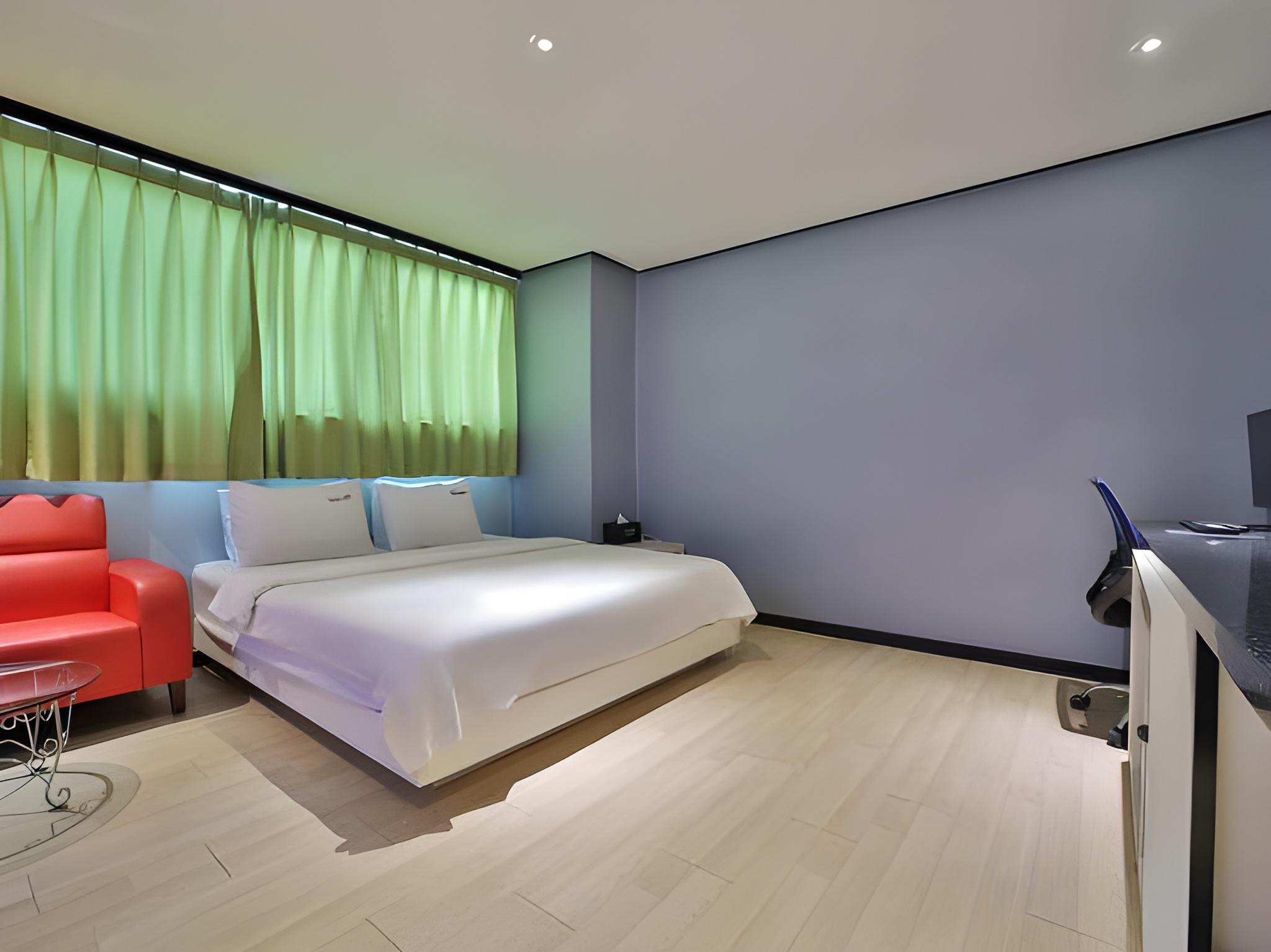 Standard, Double Bed, No Parking