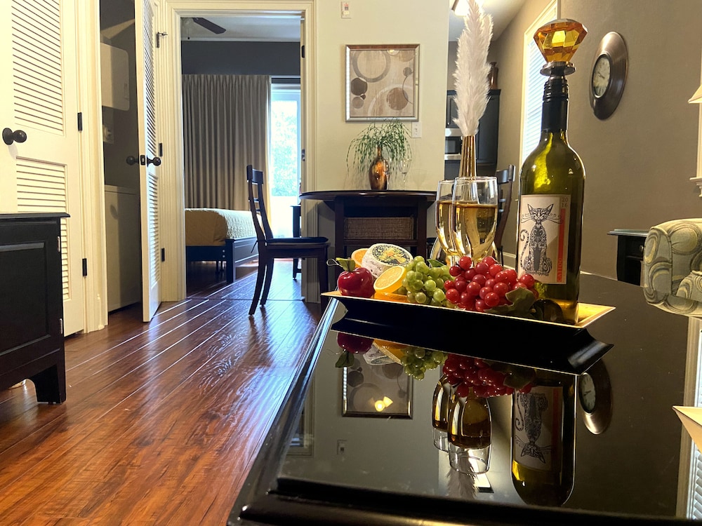 30 A Suites 73/79