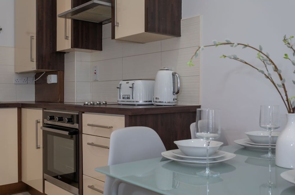 Eden Apartments Belfast 50/50