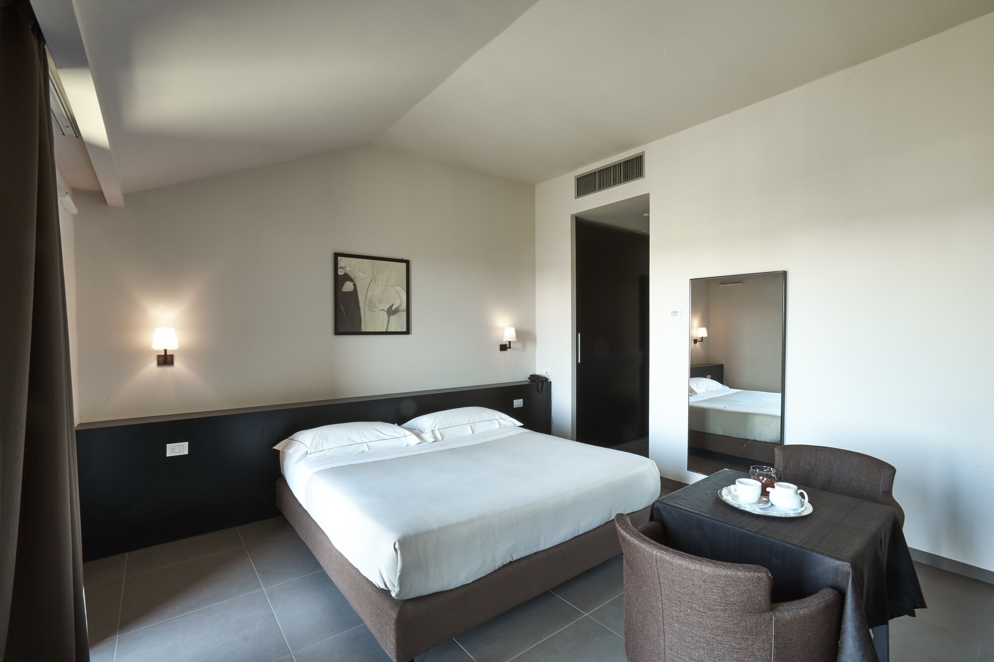 1 BEDROOM, JUNIOR SUITE