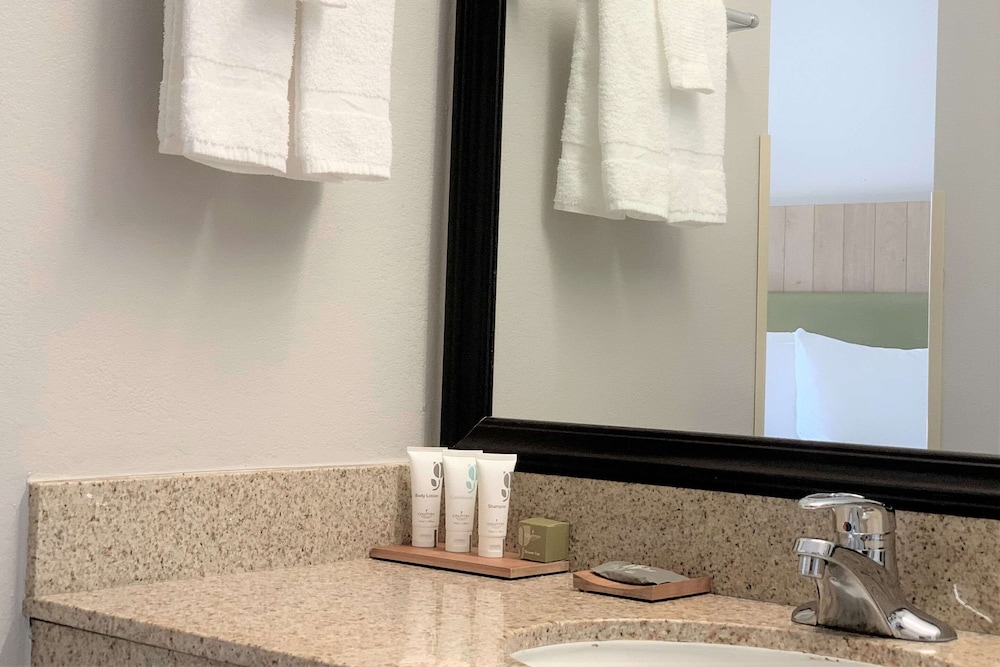 Country Inn & Suites By Radisson Clarksville TN 36/36