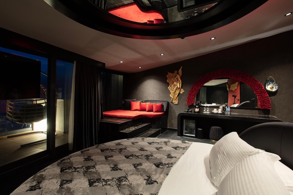 HONEYMOON, KING BED, SEA VIEW