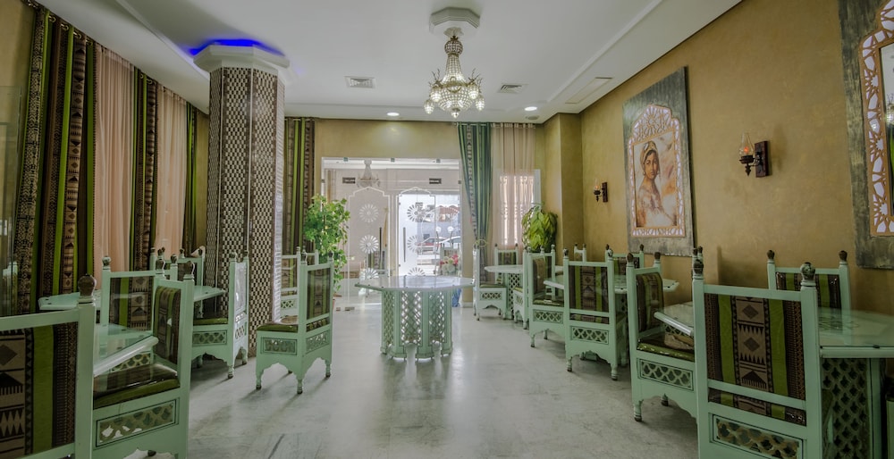 Hotel Saheb Ettabaa 15/19