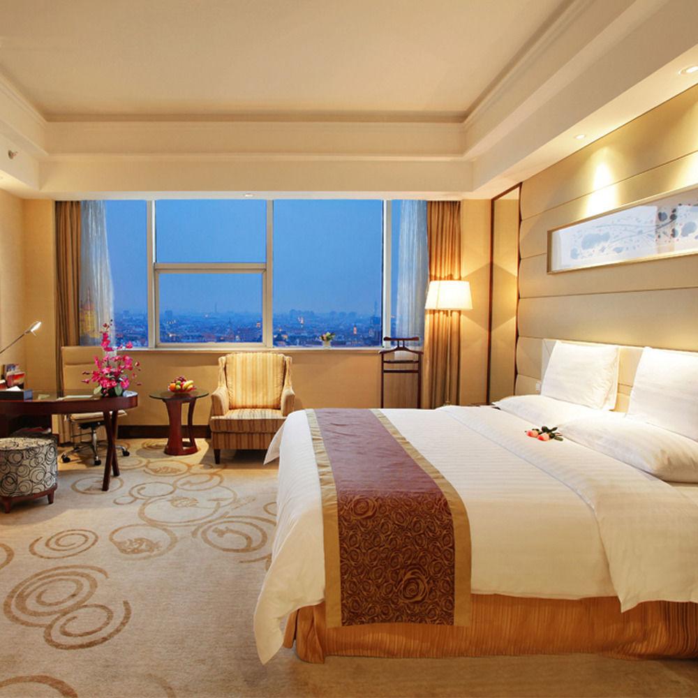 Golden Shining New Century Grand Hotel Beihai 22/49