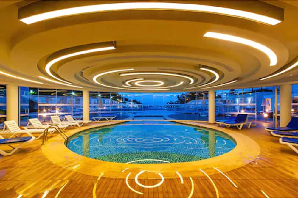 A Good Life Utopia Family Resort 24/50