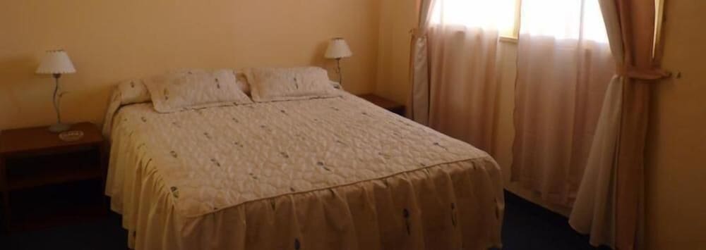 Hotel Adrazi 16/40