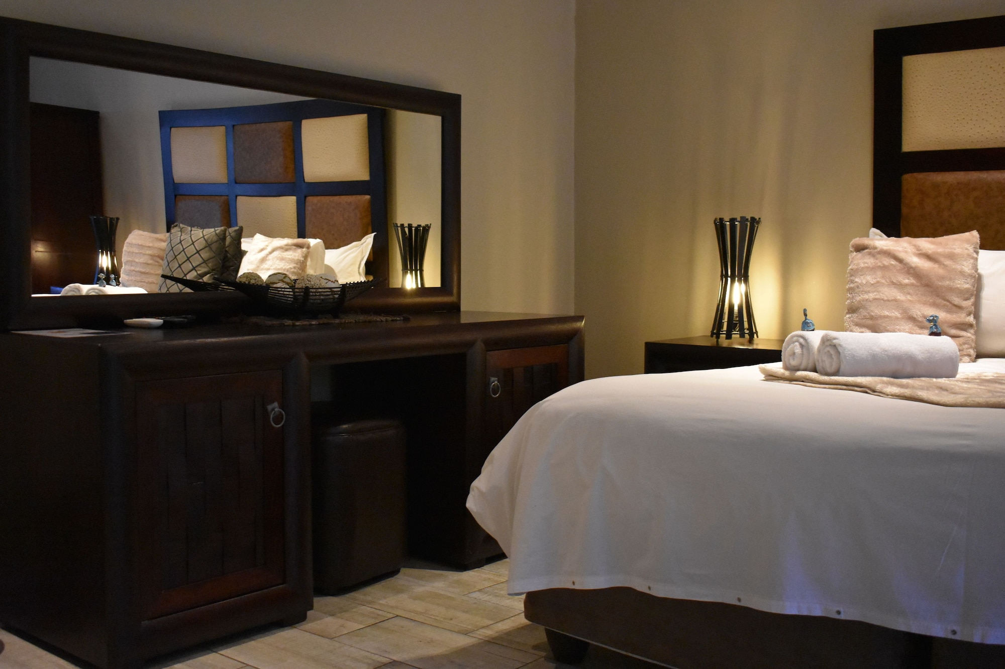 غرفة قياسية بسرير كينج بإطلالة على المدينة، Waterfalls Boutique Hotel 5/8