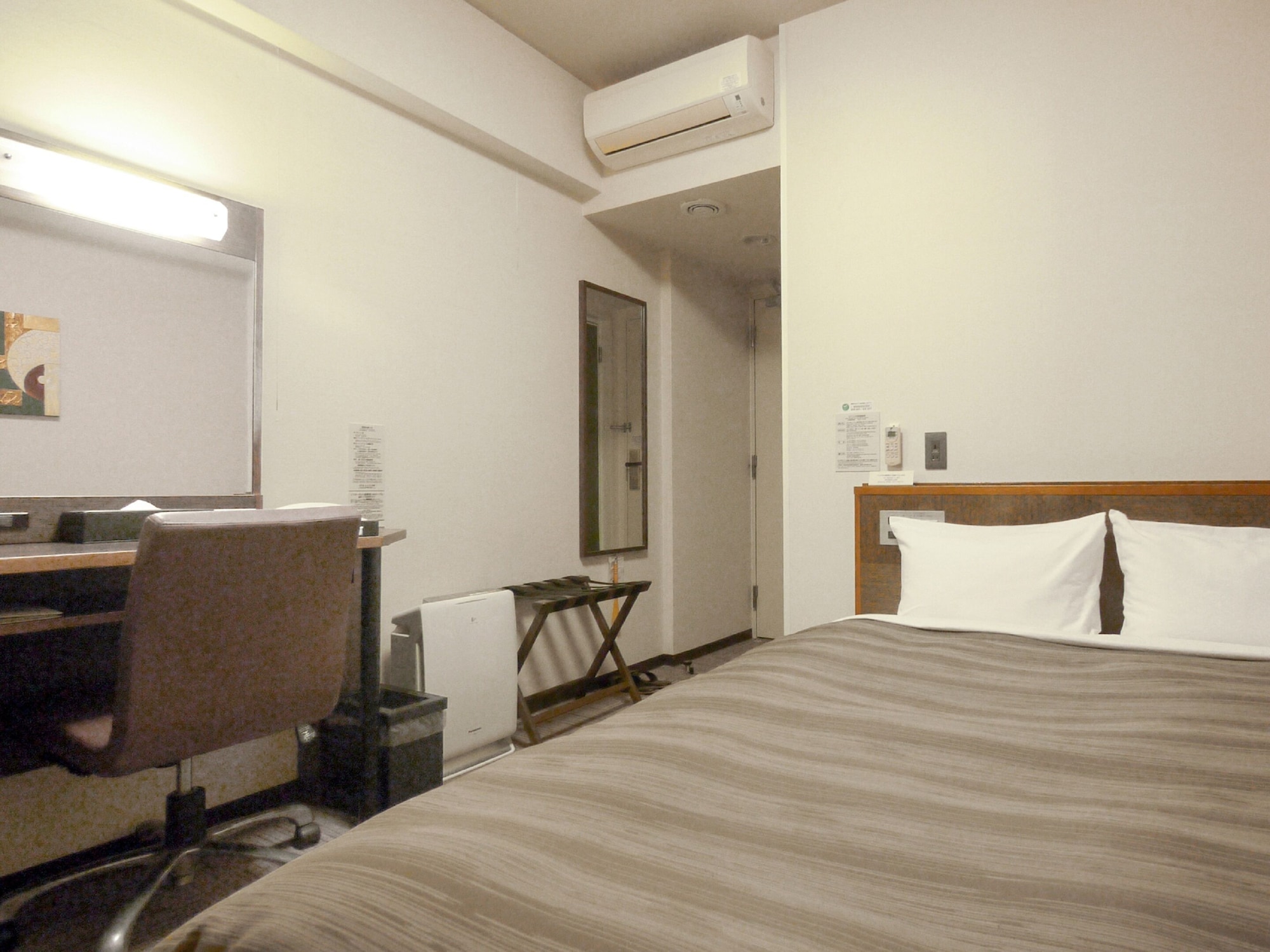 غرفة بسرير كوين، Hotel Route-Inn Hikone 2/5