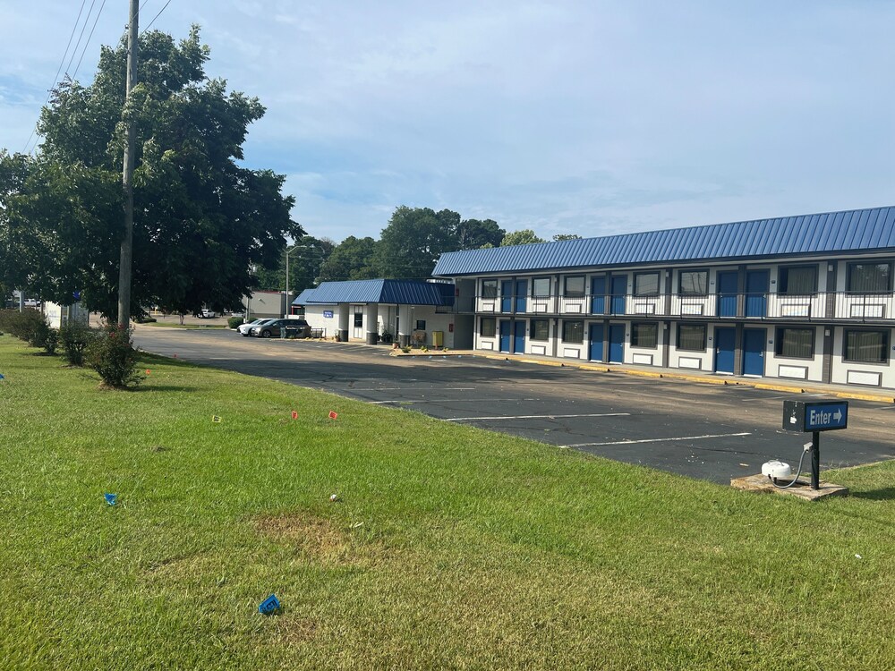 American Inn Pontotoc 39/46