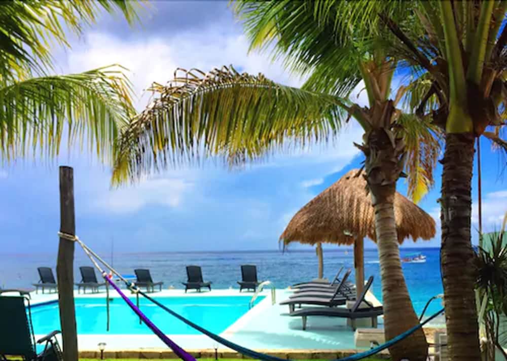 Blue Angel Resort 30/68
