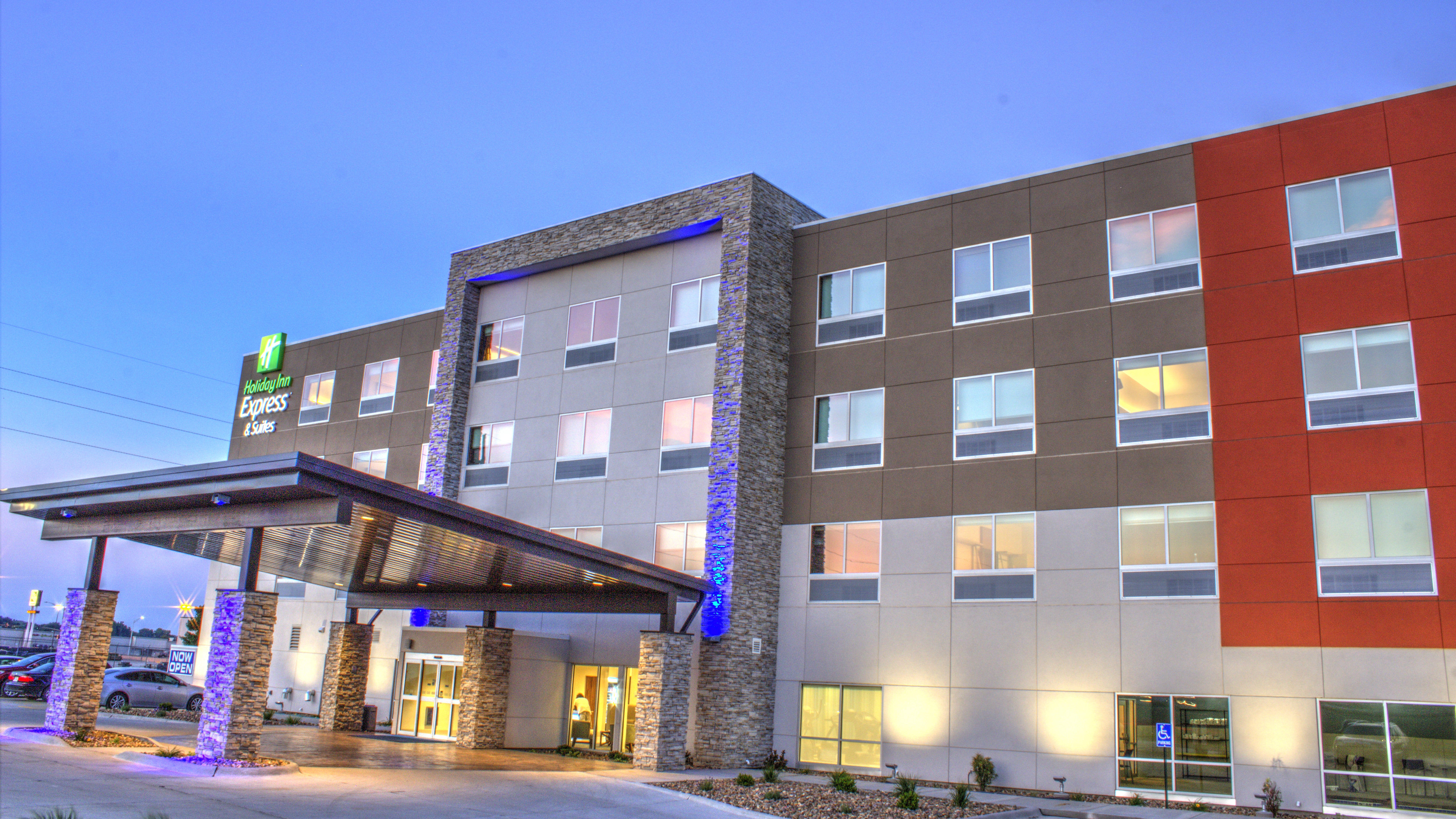 Holiday Inn Express And Suites Spencer 2/53