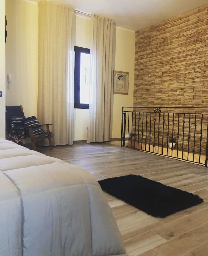 Isolabella B&B 11/45