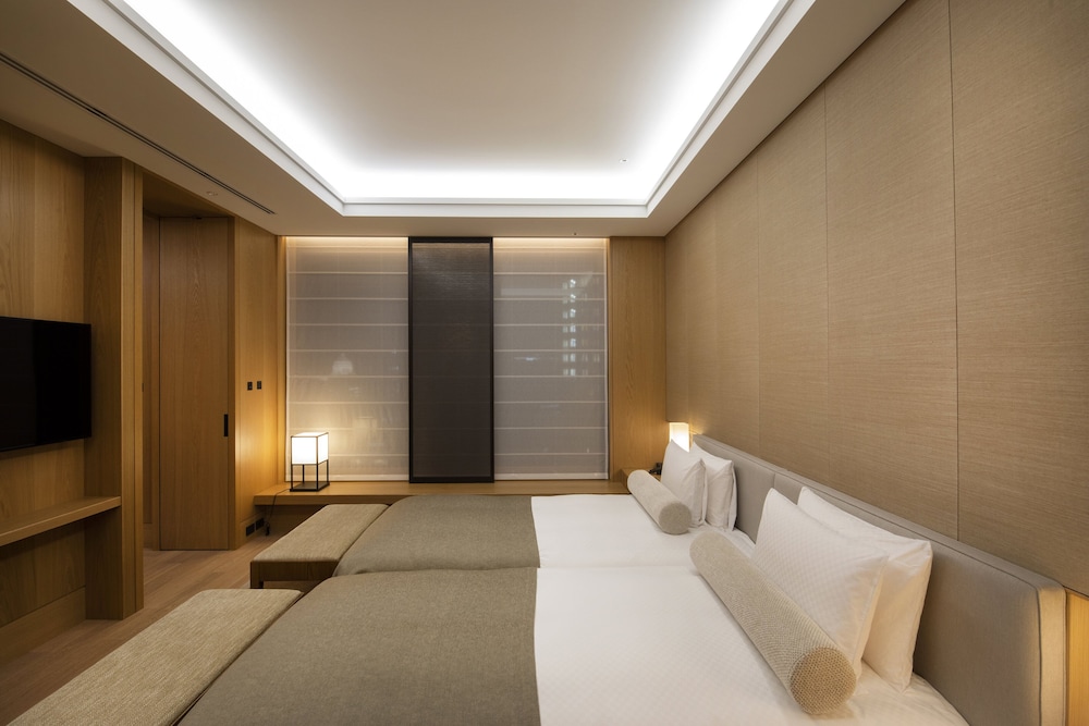 Heritage, Suite, Twin Beds, Club Lounge Access