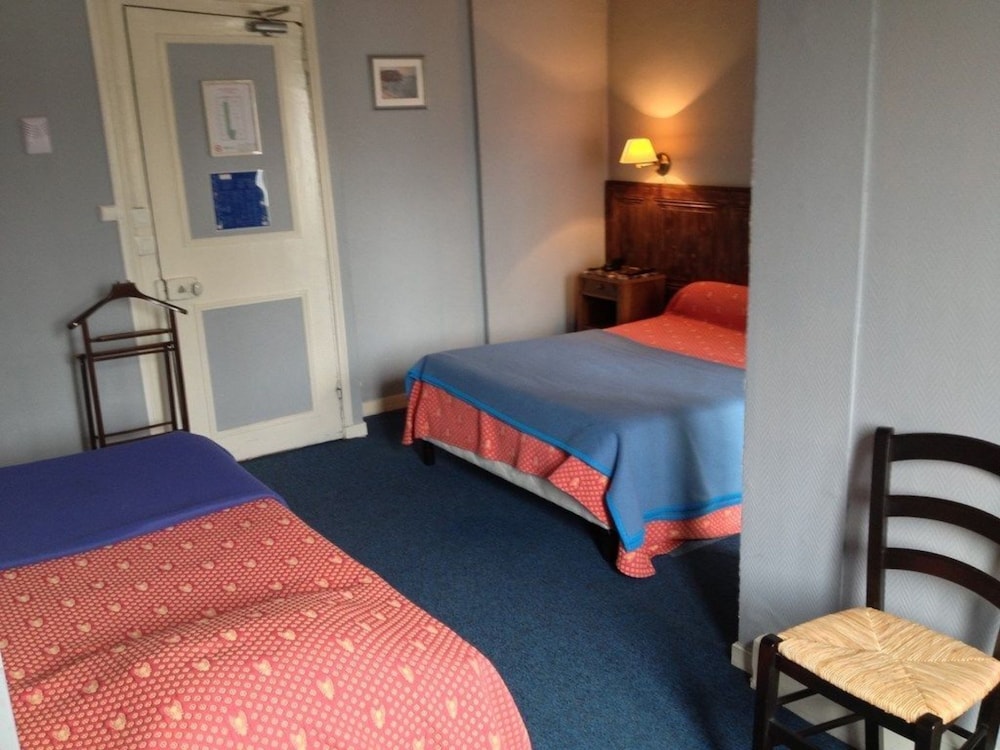 Morand Hotel 25/50