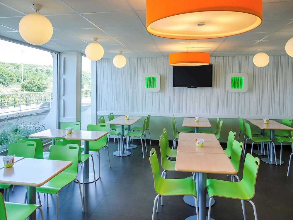 IBIS BUDGET AEROPORT LE BOURGET GARONOR 40/41