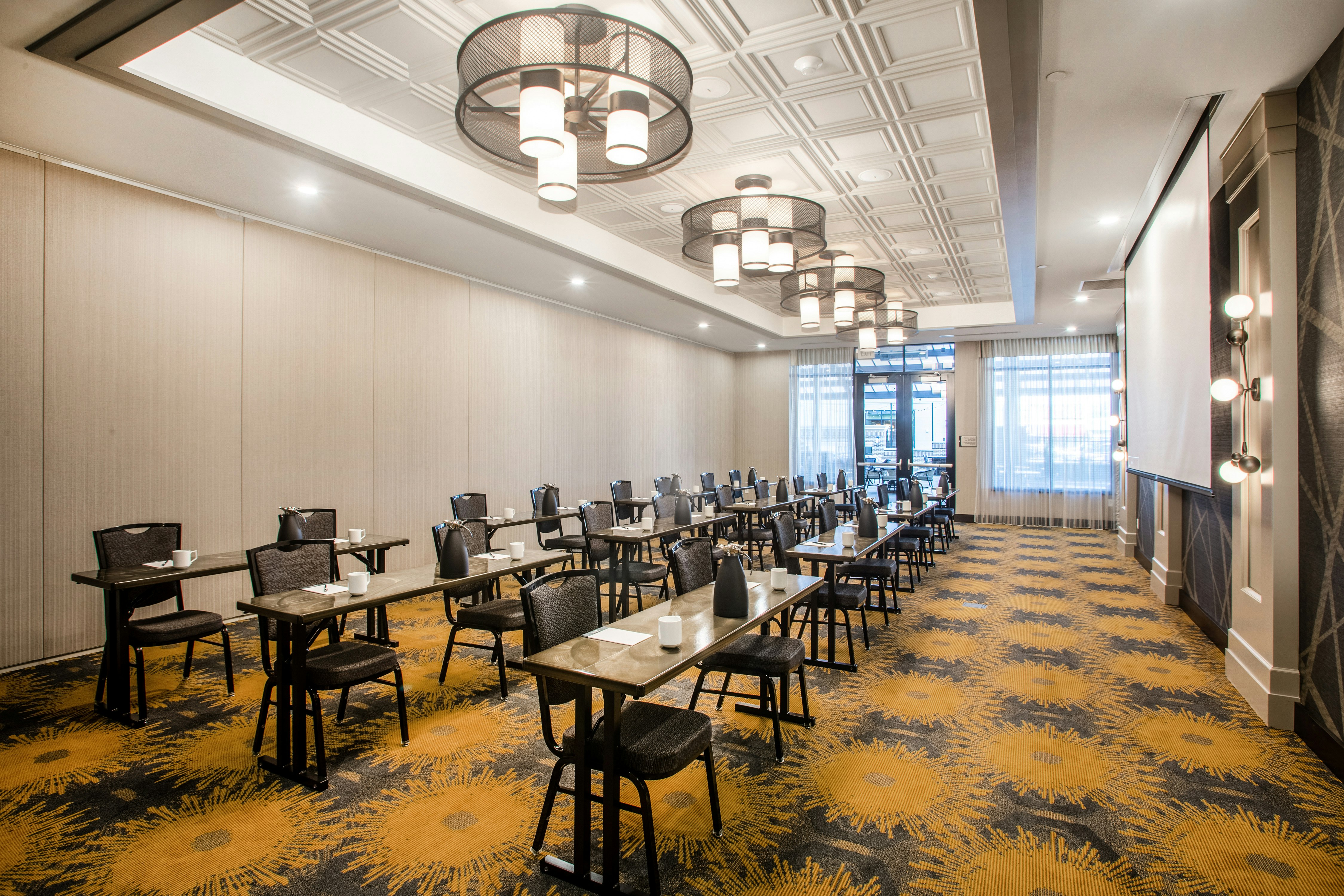 Homewood Suites By Hilton Salina Downtown Ks 26/27