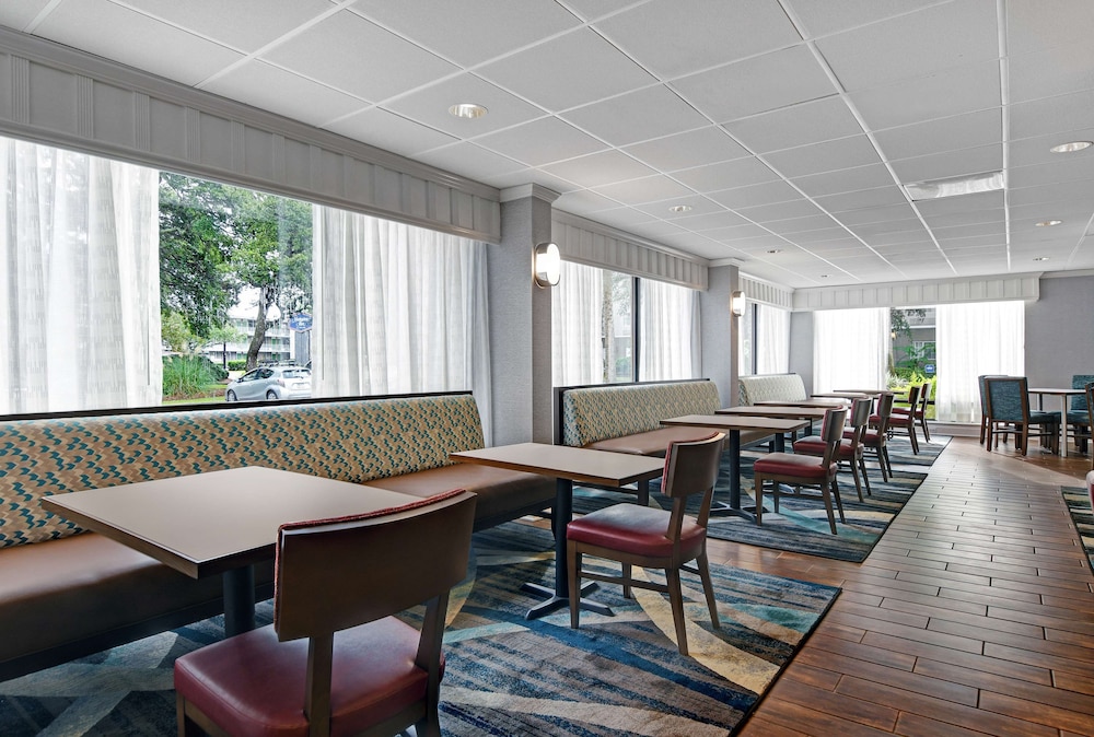 Hampton Inn Charleston Mount Pleasant Patriots Point 35/50