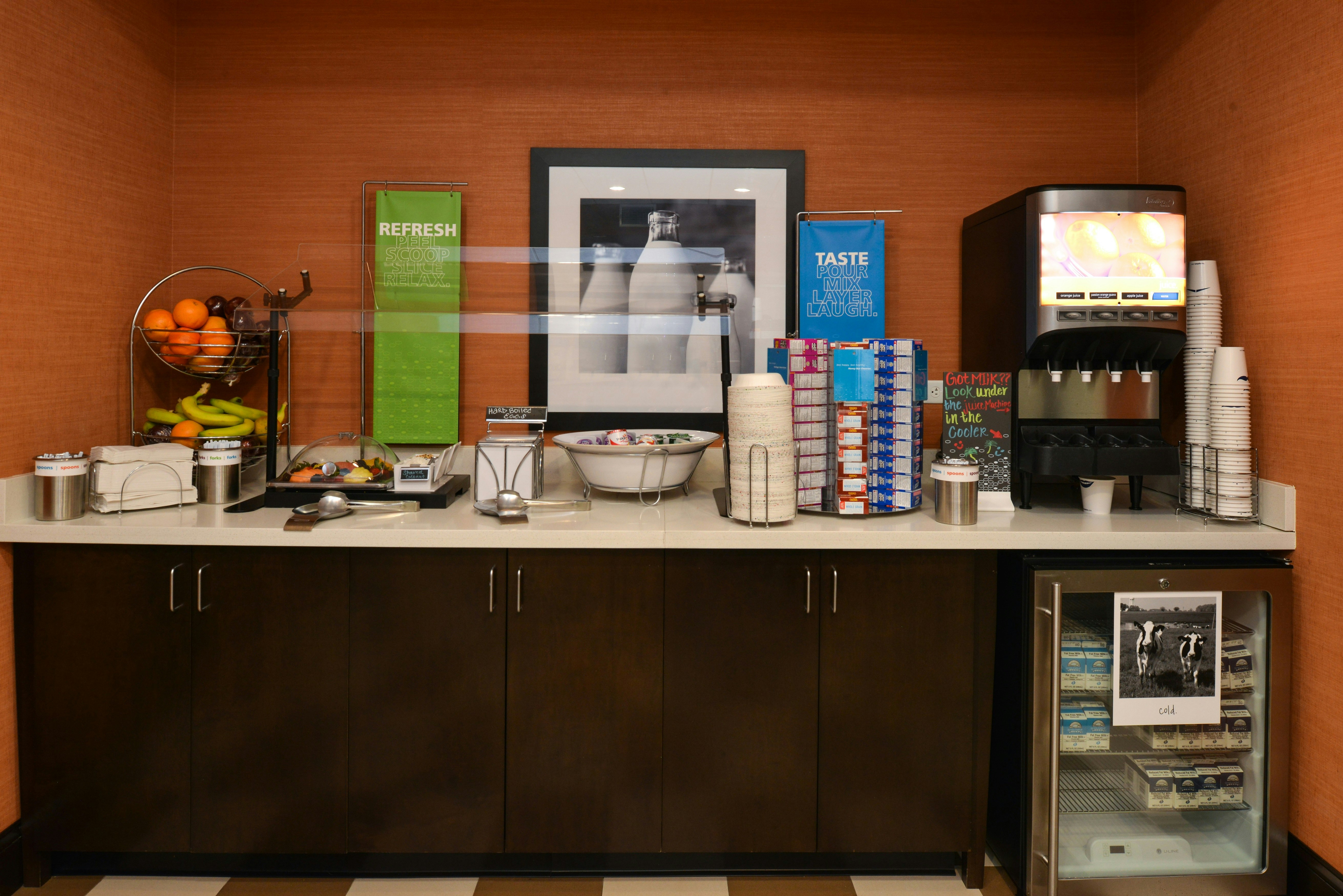 Hampton Inn and Suites Ocala photo3