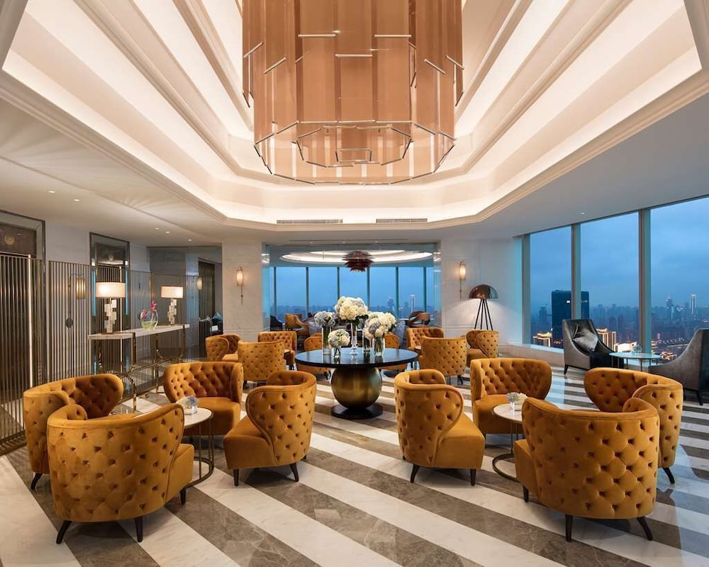 The Lixury Hotel -The Unbound Collection by Hyatt 24/50