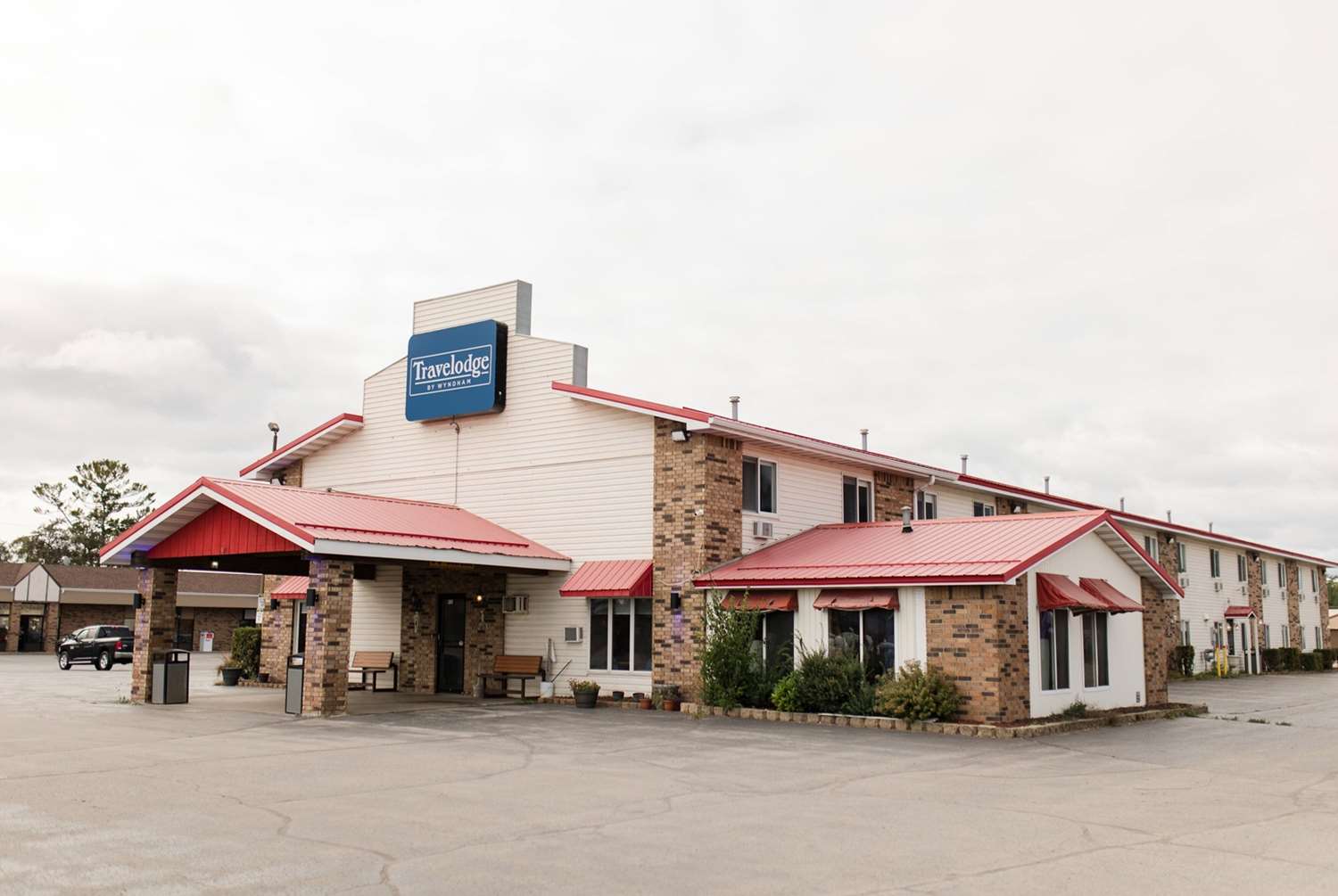 Travelodge by Wyndham Escanaba 3/46