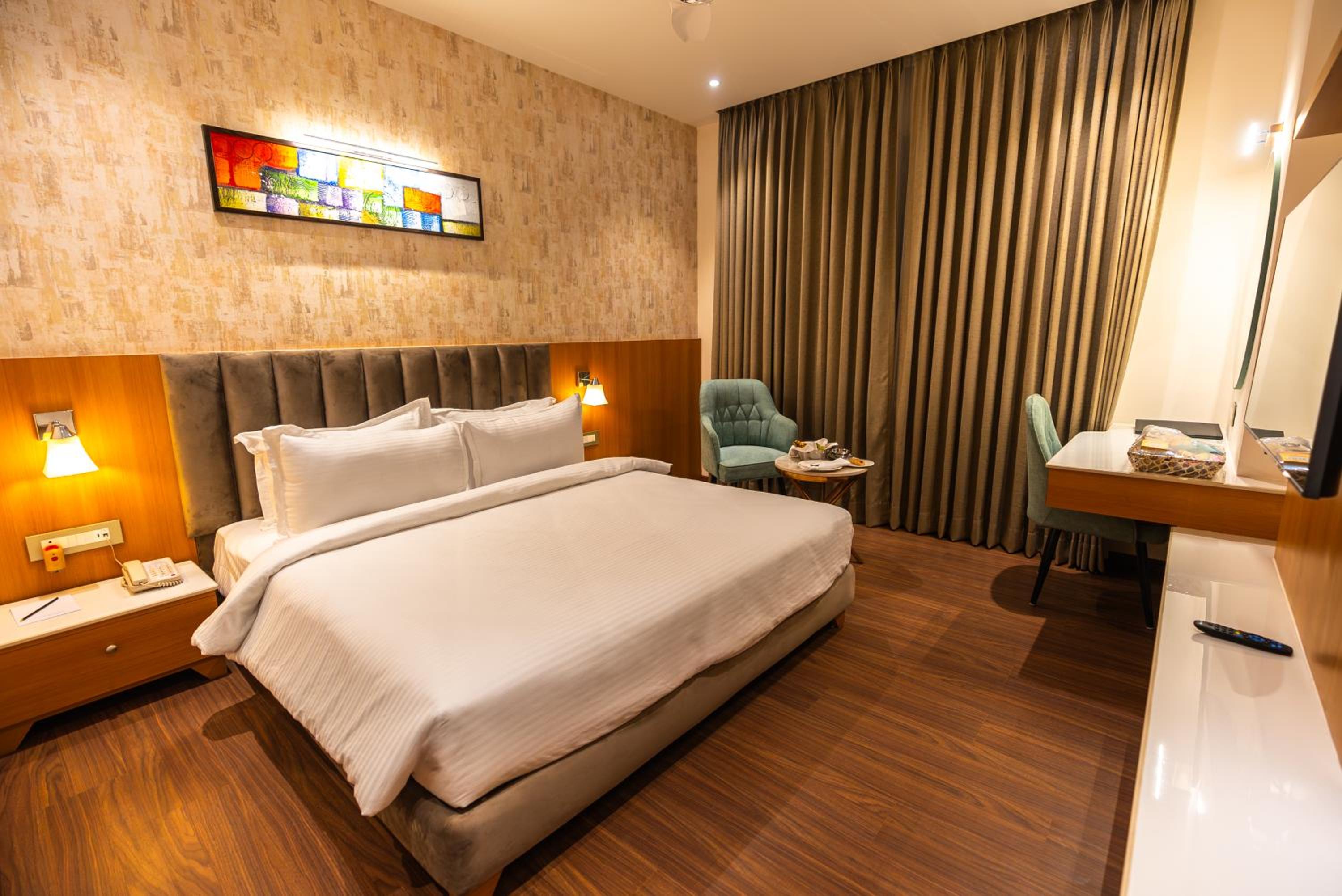 Room at Clarks Inn Express Ayodhya, AYODHYA