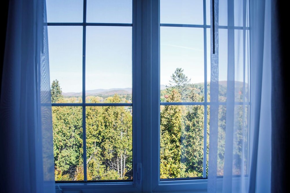 AX Hotel Mont Tremblant 36/53