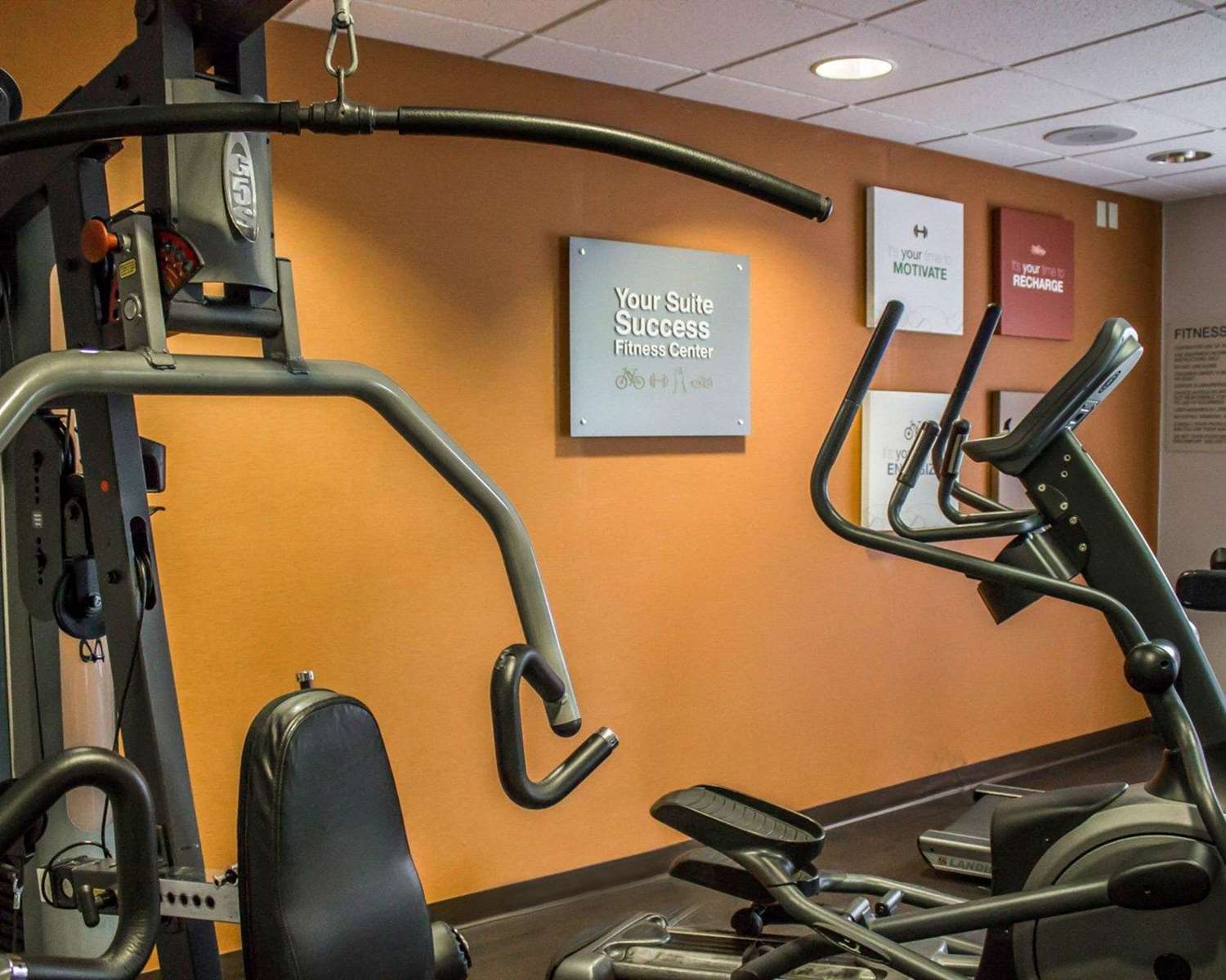 Comfort Suites Edinboro 16/24