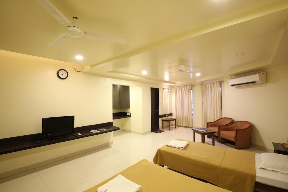 Hotel Kohinoor Square 32/37