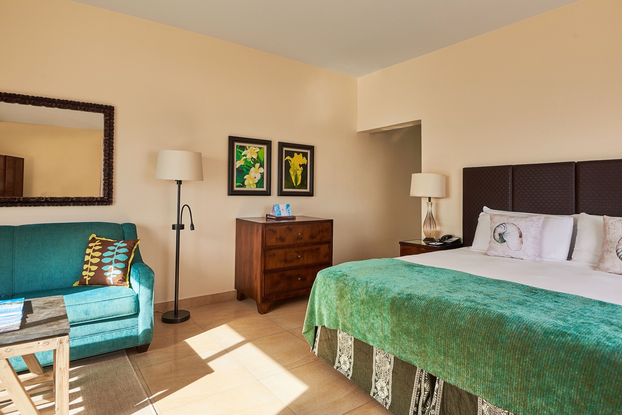 Room, Cliff Side