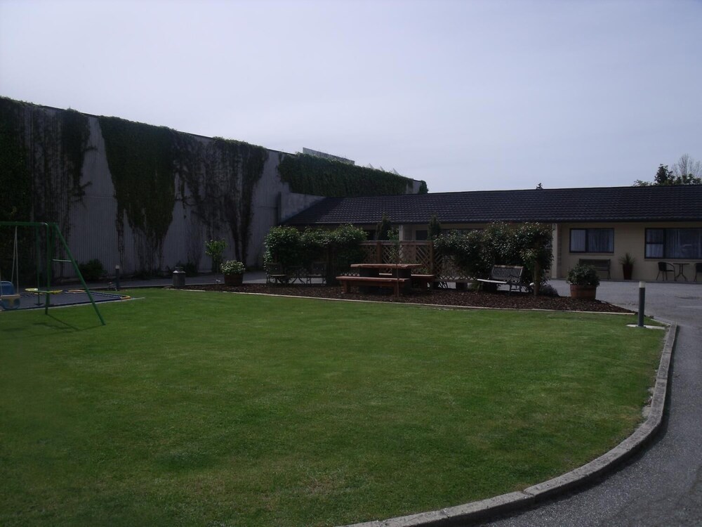 Alexandra Motor Lodge 7/70