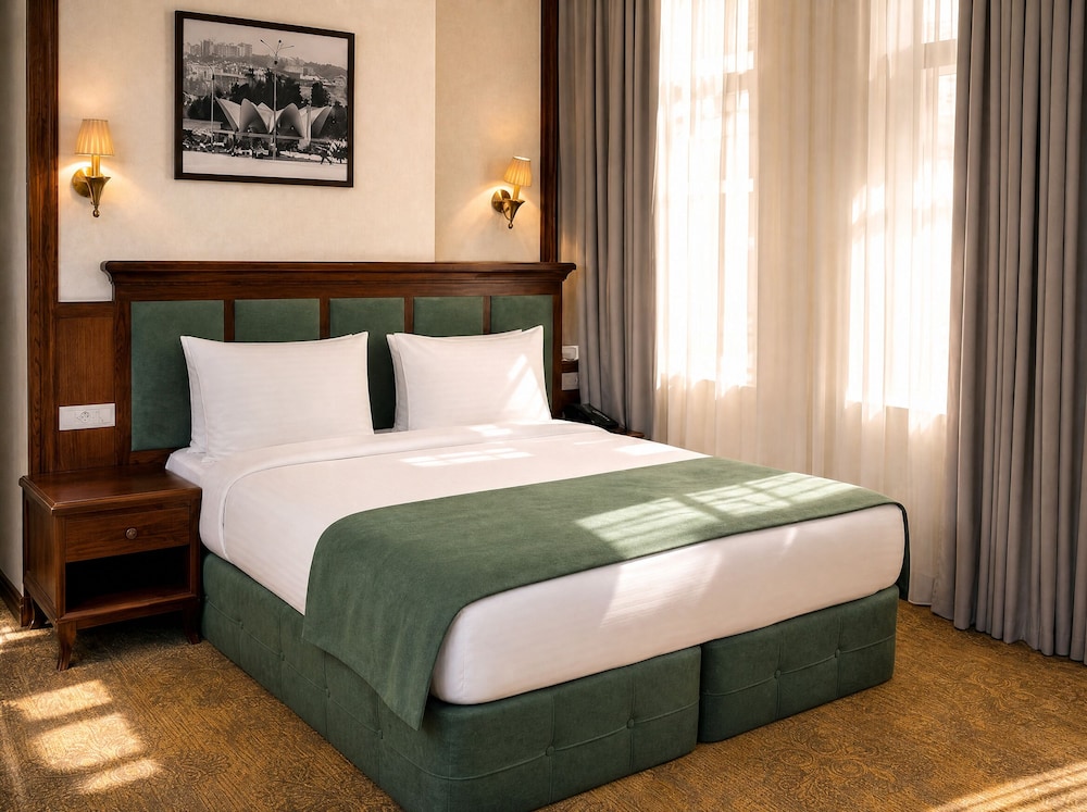 Midway Baku Hotel 30/68