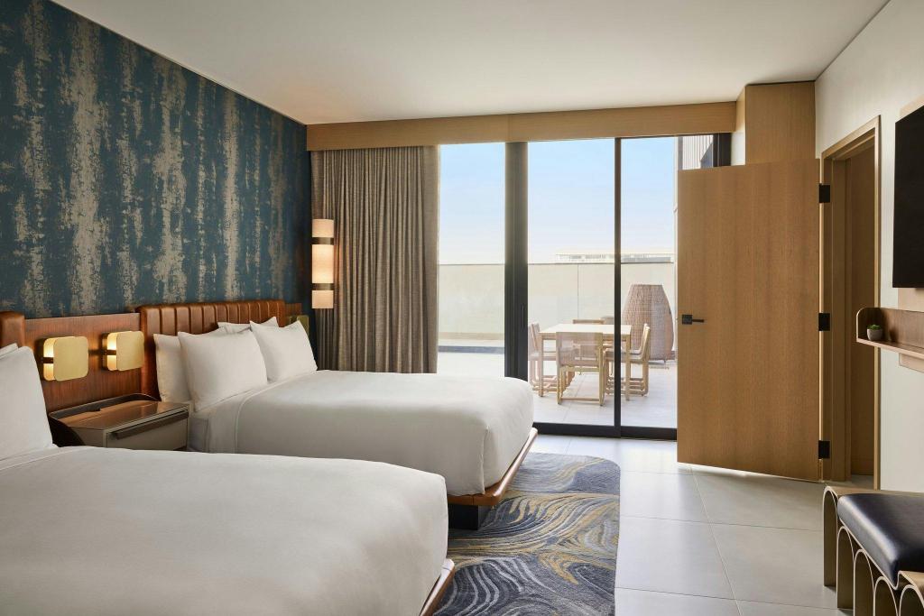 2 Bedrooms, Hospitality, Suite, King Bed, 1 King and 2 Queen Beds, 2 Queen Beds, City View, Balcony