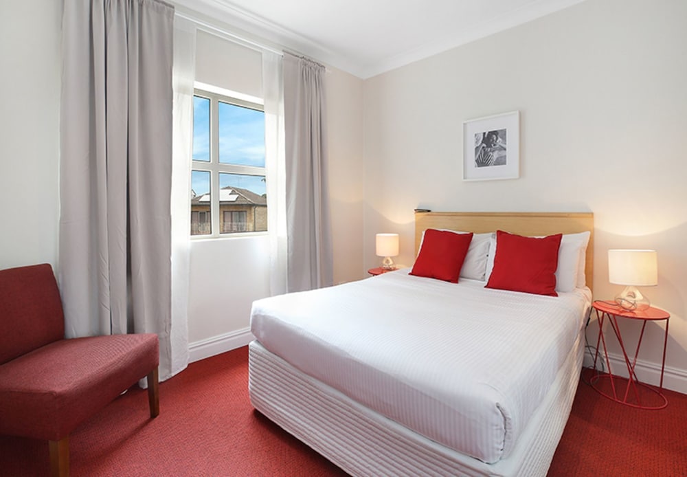 1 BEDROOM, GRAND, DELUXE, APARTMENT